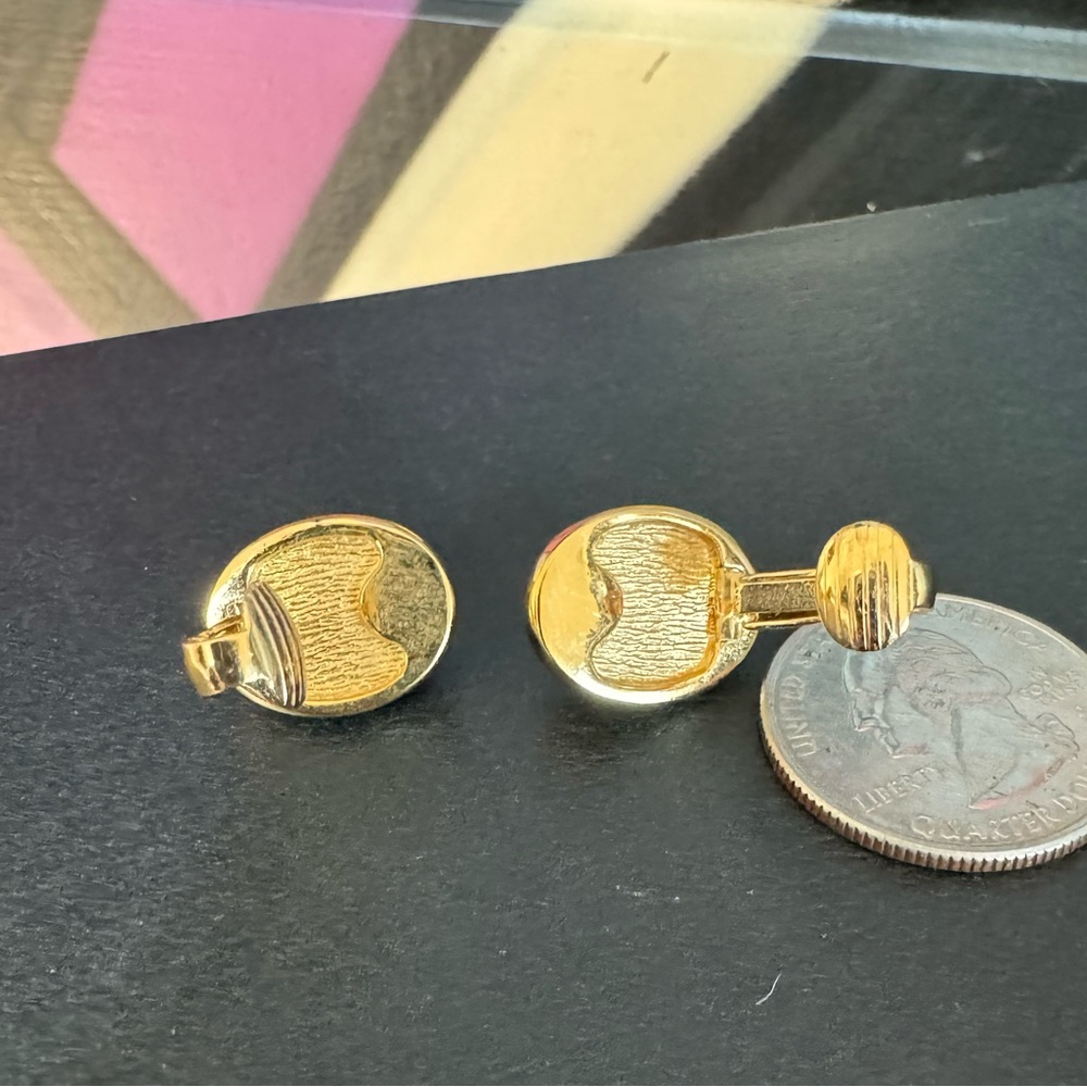 Christian Dior stamped Gold and Faux Pearl Clip Earrings, PRISTINE condi… - Picture 4 of 11